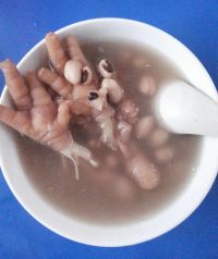 鸡脚眉豆花生汤