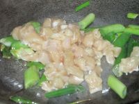 葱爆鸡丁