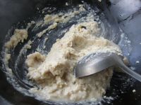 莲蓉蛋黄月饼