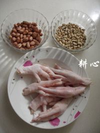 花生眉豆鸡脚汤