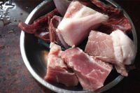 栗子鹧鸪煲猪肉