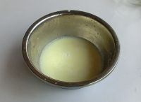 莲蓉蜜豆冰皮月饼