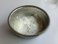 莲蓉蜜豆冰皮月饼