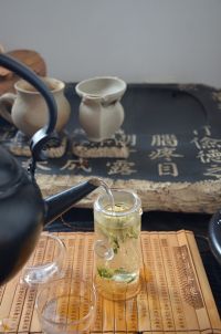 莲心菊花茶