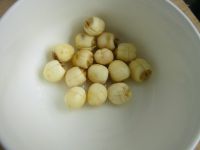紫薯莲子银耳汤