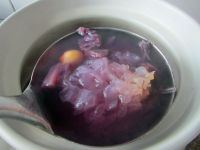 紫薯莲子银耳汤