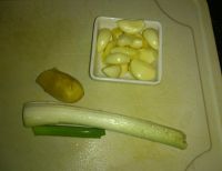 茄丁豌豆素炸酱面