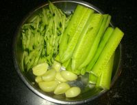 茄丁豌豆素炸酱面