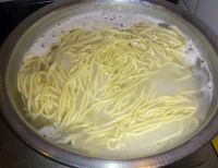 茄丁豌豆素炸酱面