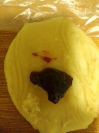 蓝莓酱酥皮月饼