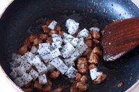 火龙果黑椒牛肉粒