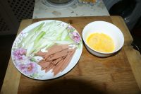 火腿肠丝瓜炒鸡蛋