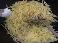 虾肉炒土豆丝
