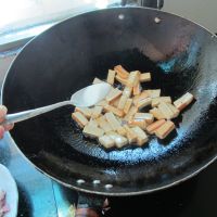 尖椒蒜片肉