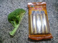 西兰花牛肉肠炒年糕