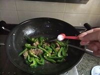 排骨炒青椒