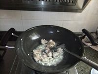 排骨炒青椒
