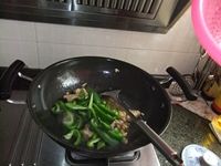 排骨炒青椒