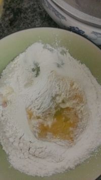 鸡蛋馒头