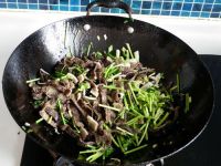 芫爆毛肚