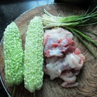 蒸苦瓜肉筒