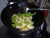 尖椒炒豆皮