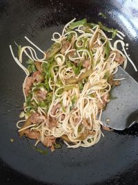 青椒肉丝炒面