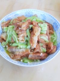 丝瓜炒油条