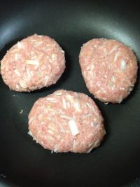 豆芽肉饼