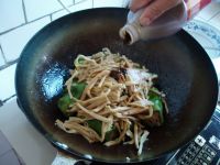 金针菜青椒酿肉