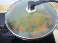 豇豆胡萝卜腊肉焖饭