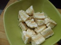 粘玉米烧鸡翅