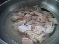 粘玉米烧鸡翅
