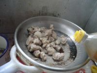 粘玉米烧鸡翅