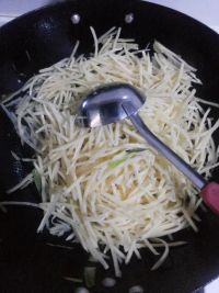 醋溜土豆丝