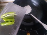 辣炒油麦菜