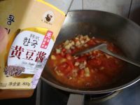 黄豆酱肉块炖土豆