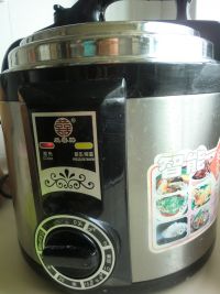 蘑菇莲藕大骨汤