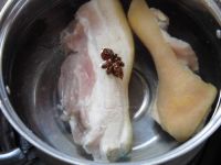 蒜泥白肉卷