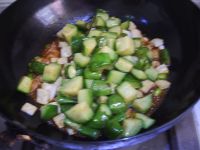 辣酱茄子豆干炒肉丁