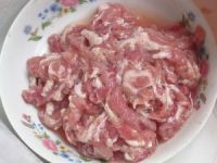 野山芹炒肉丝