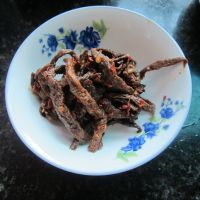 干茄子蒸腊鱼