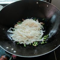 瘦肉豆角炒面