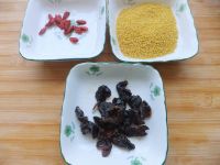 小米桂圆粥