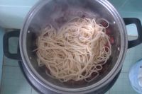 腊肠炒面