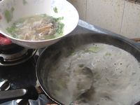芹菜叶羊杂汤