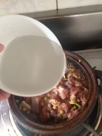 黄豆焗排骨