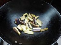 韭菜花炒茄子