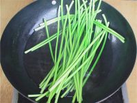 杏仁拌蒜薹