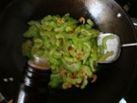 虾干炒苦瓜
